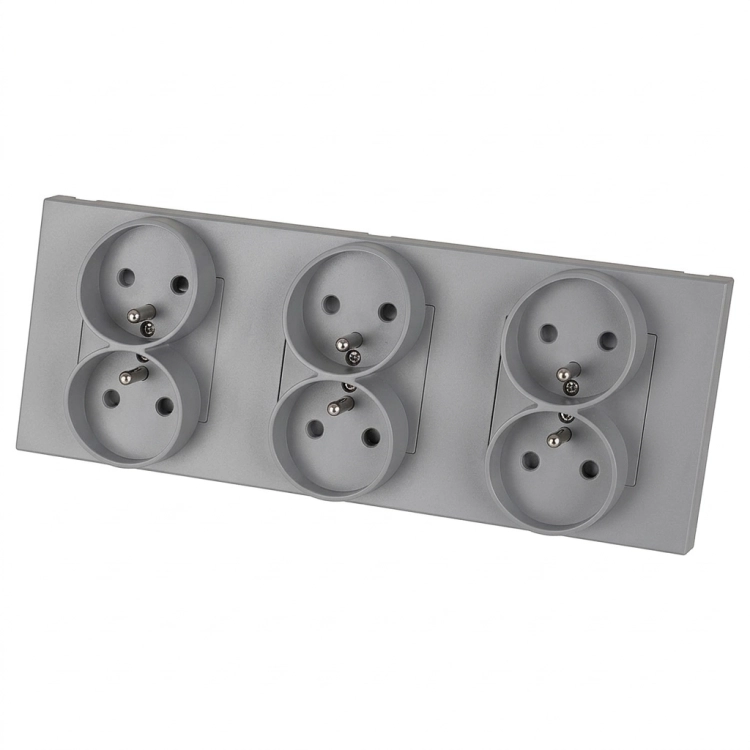 Drievoudig Kunststof Stopcontact LINEA Grijs Drievoudig Afdekraam En 3 X Stopcontact MIUUN