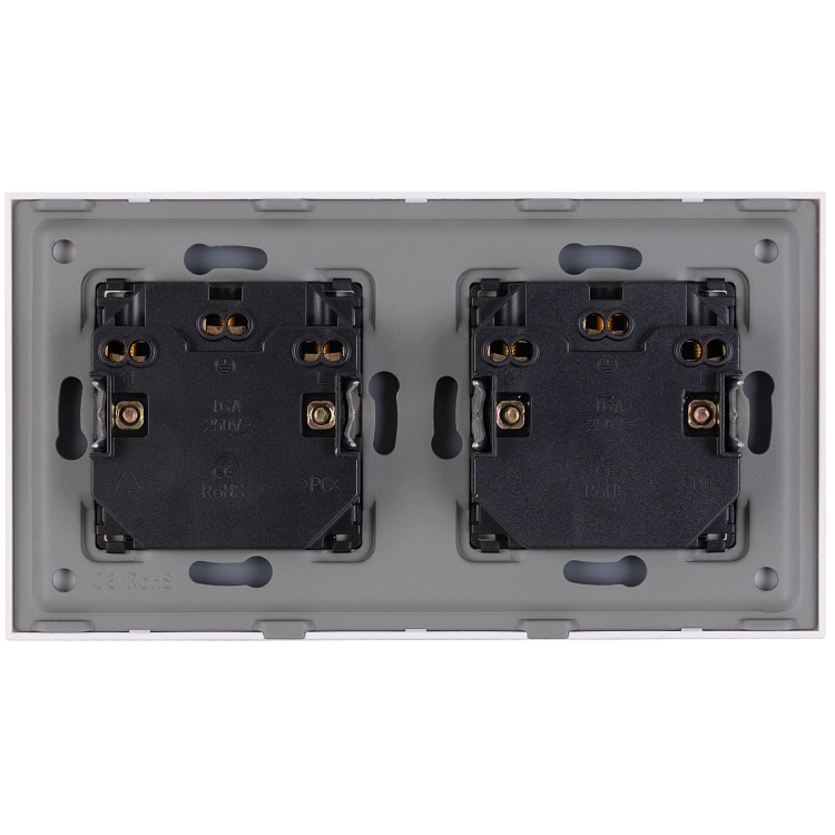 Viervoudig Matglazen Schuko-Stopcontact Wit En Tweevoudig Afdekraam 2 X Stopcontact