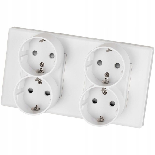 Dubbel Viervoudig Schuko-Stopcontact PCV Tweevoudig Afdekraam En 2 X Stopcontact