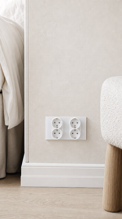 Dubbel Viervoudig Schuko-Stopcontact Glas Wit Tweevoudig Afdekraam