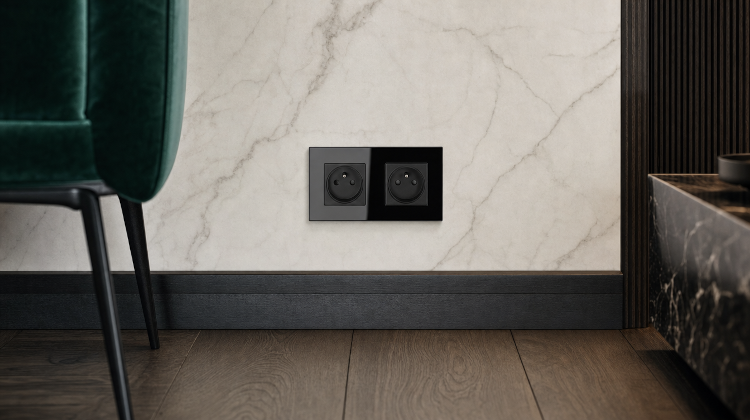 Dubbel Glazen Stopcontact Zwart Set Tweevoudig Afdekraam En 2 X Enkel Stopcontact Met Aardpen