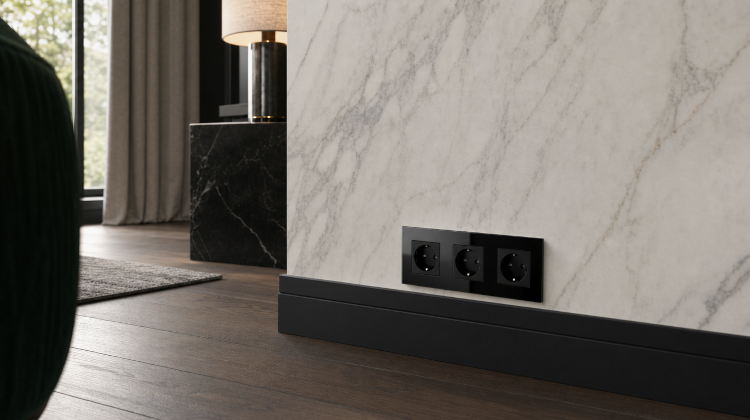Drievoudig Schuko-Stopcontact Glas Zwart Drievoudig Afdekraam En 3 X Stopcontact