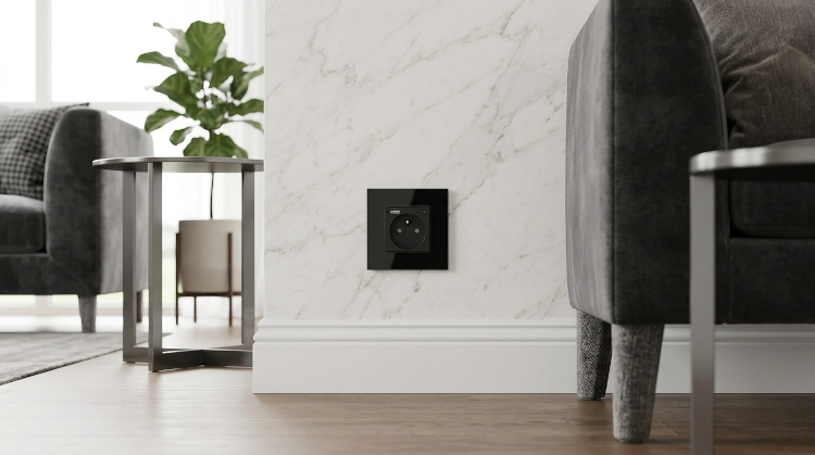 Stopcontact Met Aardpen Zwart + Dubbele USB A+C-Lader 20W Set Met Glazen Afdekraam MIUUN