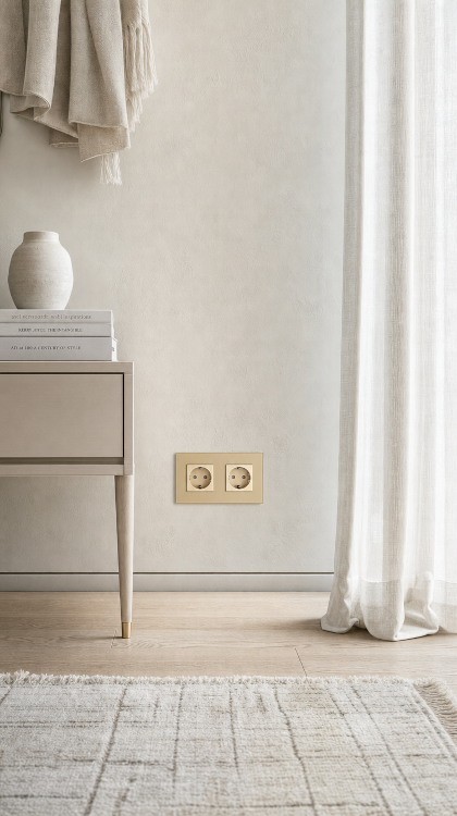 Dubbel Glazen Schuko-Stopcontact Goud Tweevoudig Afdekraam En 2 X Stopcontact MIUUN