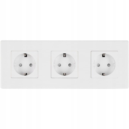 Drievoudig Schuko-Stopcontact Wit PVC-Afdekraam Drievoudig En 3 X Stopcontact